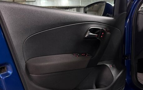 Volkswagen Polo VI (EU Market), 2019 год, 1 380 000 рублей, 2 фотография