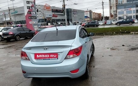 Hyundai Solaris II рестайлинг, 2011 год, 730 000 рублей, 5 фотография