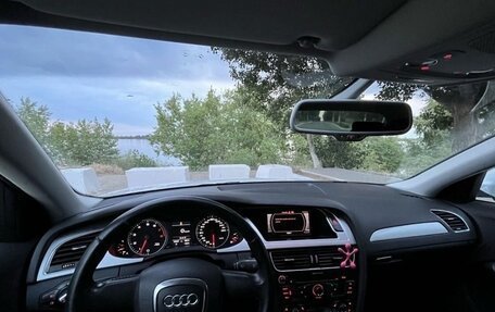 Audi A4, 2010 год, 1 315 000 рублей, 3 фотография