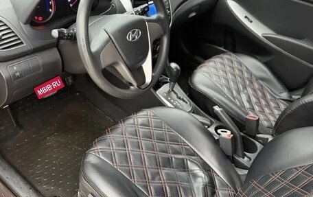 Hyundai Solaris II рестайлинг, 2015 год, 900 000 рублей, 8 фотография