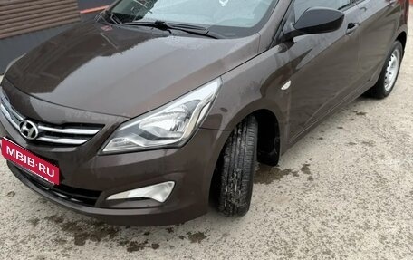 Hyundai Solaris II рестайлинг, 2015 год, 900 000 рублей, 7 фотография