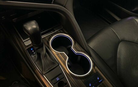 Toyota Camry, 2018 год, 2 560 000 рублей, 14 фотография