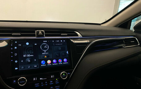 Toyota Camry, 2018 год, 2 560 000 рублей, 15 фотография