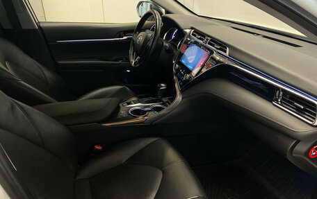 Toyota Camry, 2018 год, 2 560 000 рублей, 22 фотография