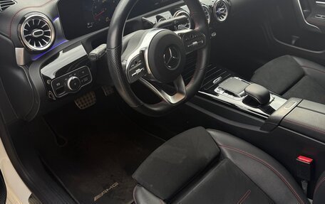 Mercedes-Benz CLA, 2019 год, 2 550 000 рублей, 11 фотография