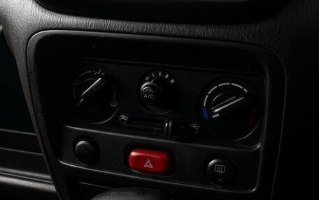 Suzuki Swift II, 2002 год, 399 000 рублей, 12 фотография