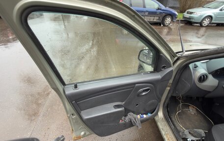 Renault Logan I, 2011 год, 120 000 рублей, 8 фотография