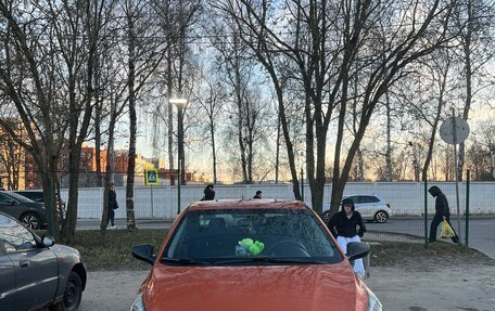 Hyundai Solaris II рестайлинг, 2015 год, 975 000 рублей, 4 фотография