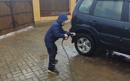 Chevrolet Niva I рестайлинг, 2013 год, 450 000 рублей, 6 фотография