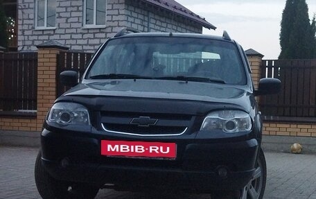 Chevrolet Niva I рестайлинг, 2013 год, 450 000 рублей, 4 фотография