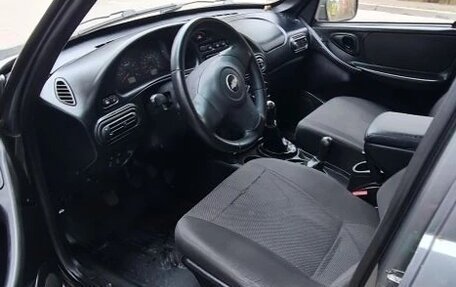 Chevrolet Niva I рестайлинг, 2010 год, 495 000 рублей, 4 фотография