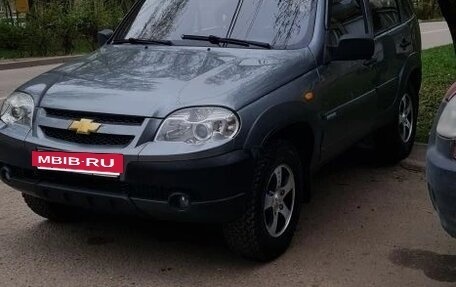 Chevrolet Niva I рестайлинг, 2010 год, 495 000 рублей, 5 фотография