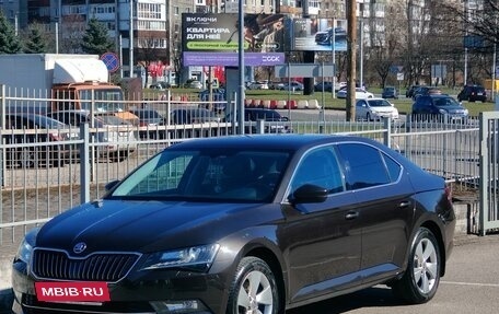 Skoda Superb III рестайлинг, 2016 год, 1 800 000 рублей, 16 фотография