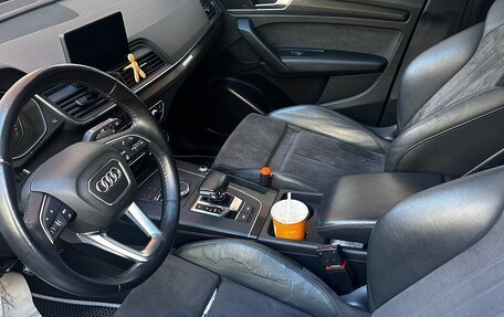 Audi Q5, 2018 год, 2 900 000 рублей, 10 фотография