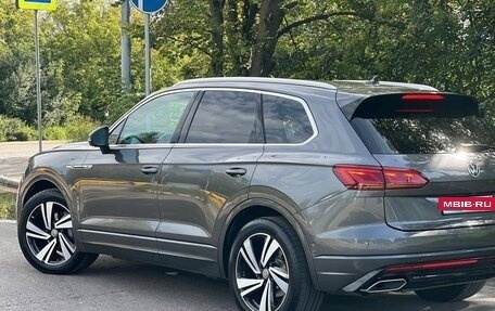 Volkswagen Touareg III, 2019 год, 5 500 000 рублей, 3 фотография
