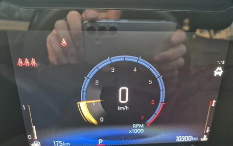 Chevrolet Trax, 2024 год, 1 840 000 рублей, 10 фотография