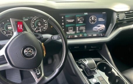 Volkswagen Touareg III, 2019 год, 5 500 000 рублей, 7 фотография