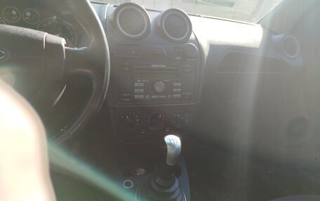 Ford Fiesta, 2007 год, 300 000 рублей, 6 фотография