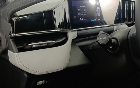 Geely Atlas, 2024 год, 3 000 000 рублей, 12 фотография