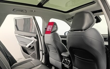 Geely Atlas, 2024 год, 3 000 000 рублей, 18 фотография