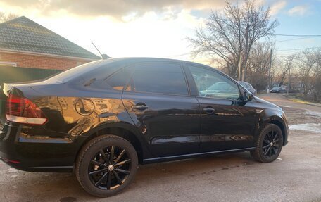 Volkswagen Polo VI (EU Market), 2019 год, 1 300 000 рублей, 2 фотография