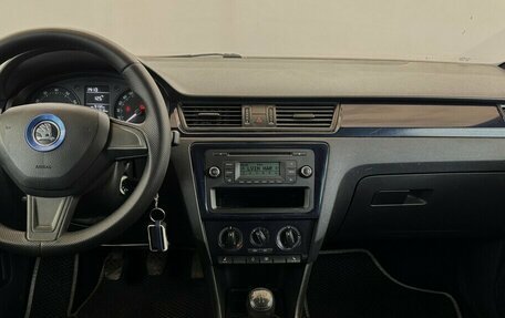 Skoda Rapid I, 2015 год, 750 000 рублей, 5 фотография