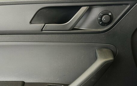 Skoda Rapid I, 2015 год, 750 000 рублей, 9 фотография