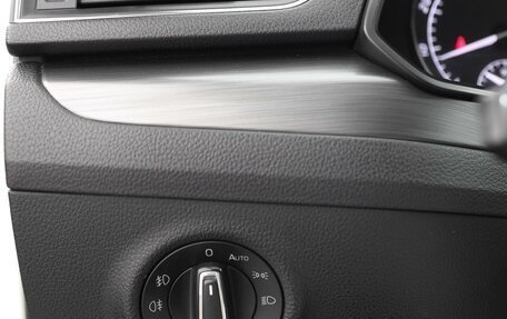 Skoda Superb III рестайлинг, 2018 год, 1 990 000 рублей, 9 фотография