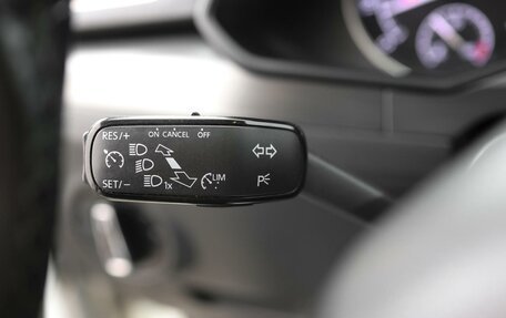 Skoda Superb III рестайлинг, 2018 год, 1 990 000 рублей, 12 фотография