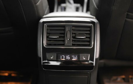 Skoda Superb III рестайлинг, 2018 год, 1 990 000 рублей, 29 фотография