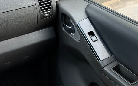 Nissan Pathfinder, 2011 год, 1 250 000 рублей, 30 фотография