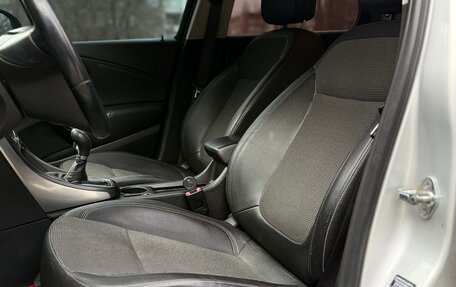 Opel Astra J, 2011 год, 575 000 рублей, 11 фотография