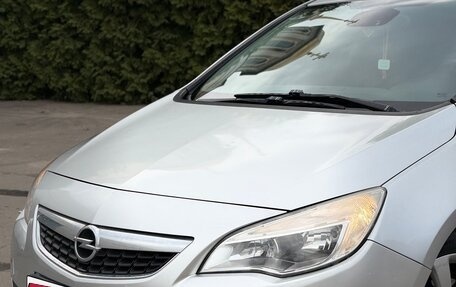 Opel Astra J, 2011 год, 575 000 рублей, 4 фотография