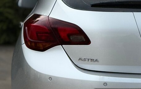 Opel Astra J, 2011 год, 575 000 рублей, 20 фотография