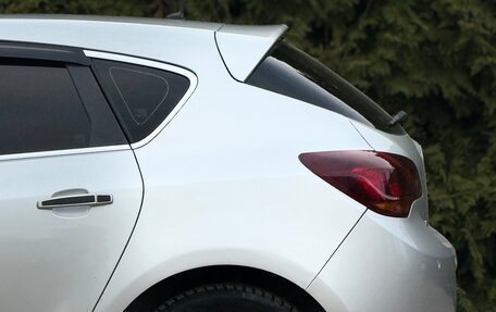 Opel Astra J, 2011 год, 575 000 рублей, 18 фотография