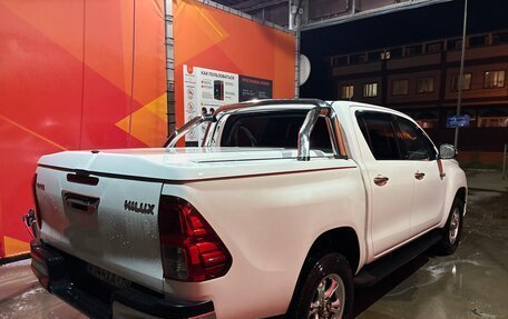 Toyota Hilux VIII, 2017 год, 3 600 000 рублей, 4 фотография