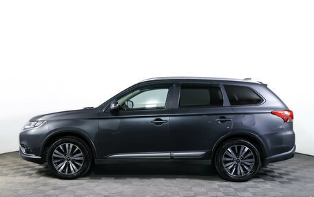 Mitsubishi Outlander III рестайлинг 3, 2019 год, 1 990 000 рублей, 8 фотография