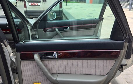 Audi A6, 1995 год, 500 000 рублей, 15 фотография