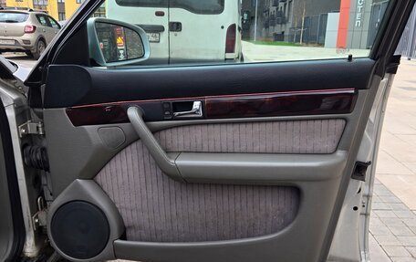 Audi A6, 1995 год, 500 000 рублей, 16 фотография