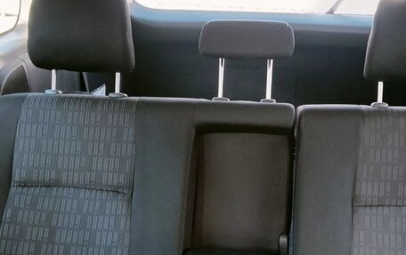 Toyota ISis I, 2011 год, 1 450 000 рублей, 3 фотография