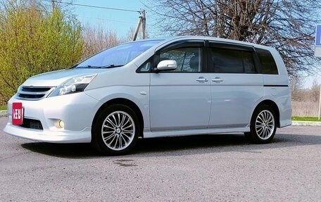 Toyota ISis I, 2011 год, 1 450 000 рублей, 30 фотография