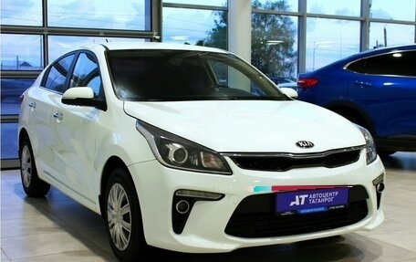 KIA Rio IV, 2018 год, 1 599 000 рублей, 3 фотография