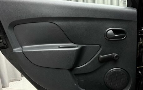 Renault Sandero II рестайлинг, 2016 год, 799 000 рублей, 27 фотография