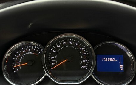 Renault Sandero II рестайлинг, 2016 год, 799 000 рублей, 31 фотография