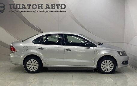 Volkswagen Polo VI (EU Market), 2010 год, 550 000 рублей, 4 фотография