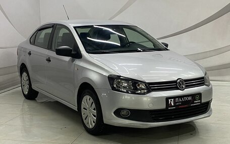 Volkswagen Polo VI (EU Market), 2010 год, 550 000 рублей, 3 фотография