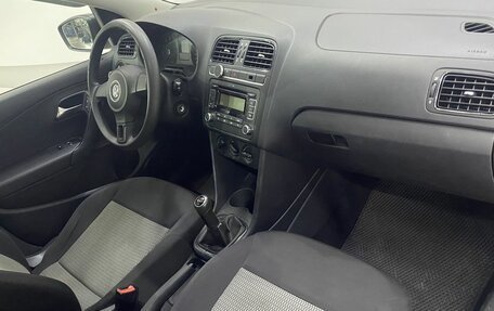 Volkswagen Polo VI (EU Market), 2010 год, 550 000 рублей, 10 фотография