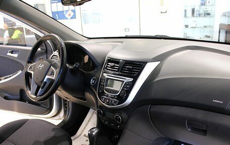 Hyundai Solaris II рестайлинг, 2012 год, 740 000 рублей, 7 фотография
