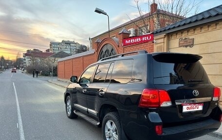 Toyota Land Cruiser 200, 2013 год, 3 100 000 рублей, 1 фотография