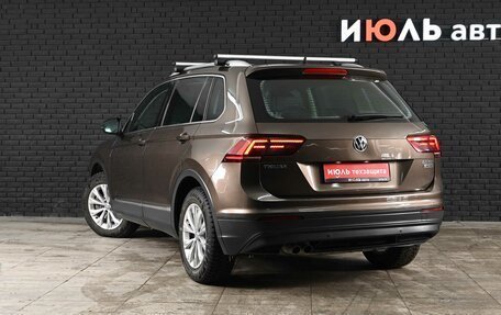 Volkswagen Tiguan II, 2017 год, 2 430 000 рублей, 6 фотография